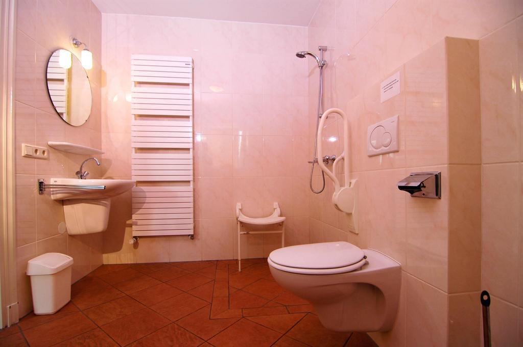 Erfgoedlogies D'Ouffenhoff Hotel Baarlo  Szoba fotó